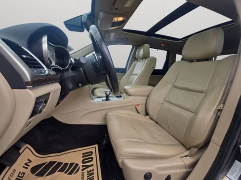 Used 2015 Jeep Grand Cherokee Limited w/ Luxury Group II image 10