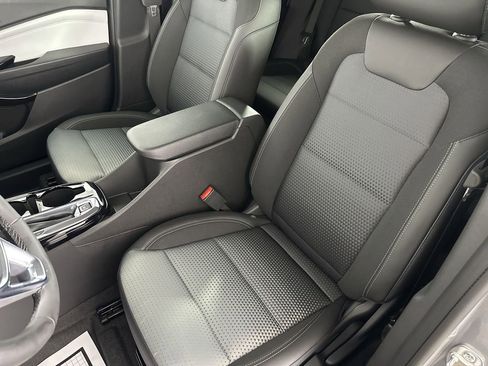 New 2026 Chevrolet Trax LT w/ LT Convenience Package image 18