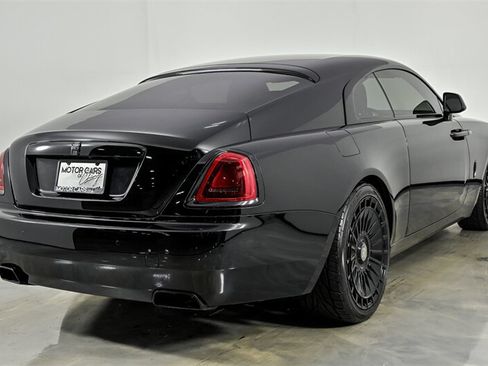 Used 2018 Rolls-Royce Wraith RWD image 9