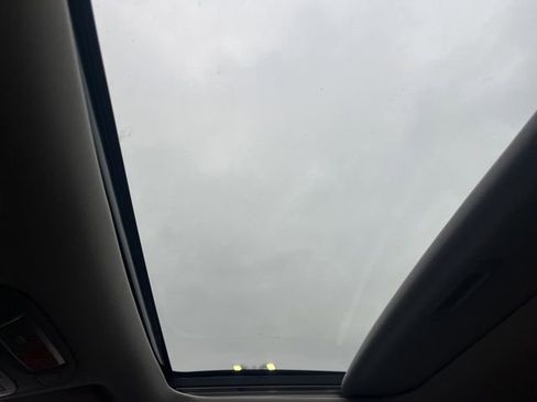 Used 2023 Kia Telluride EX w/ EX Captain's Chair Package image 39