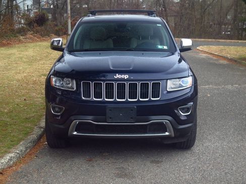 Used 2015 Jeep Grand Cherokee Limited w/ Trailer Tow Group IV image 22