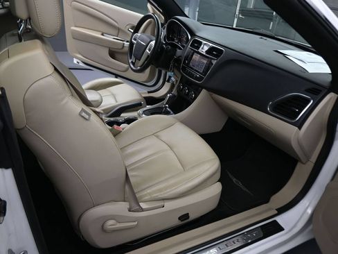 Used 2011 Chrysler 200 Limited FWD image 45
