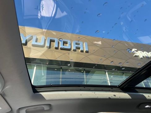 Used 2020 Chevrolet Equinox Premier image 19