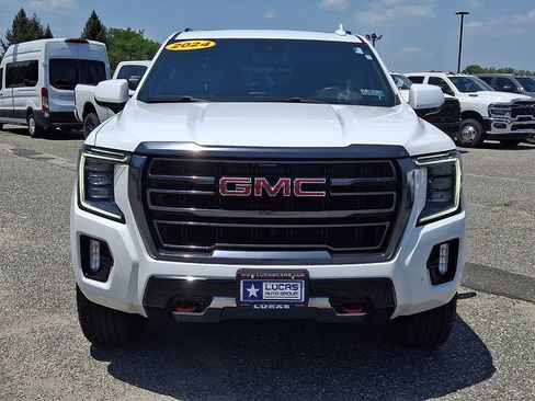 Used 2024 GMC Yukon XL AT4 AWD/4WD image 4
