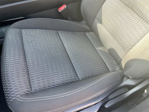 Used 2025 Chevrolet Equinox LT w/ Safety and Technology Package image 20