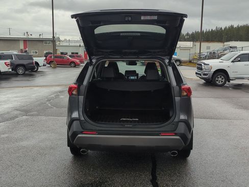 Used 2021 Toyota RAV4 Limited image 6