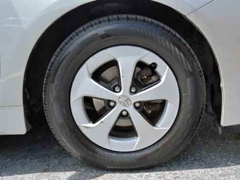 Used 2012 Toyota Prius Three image 30