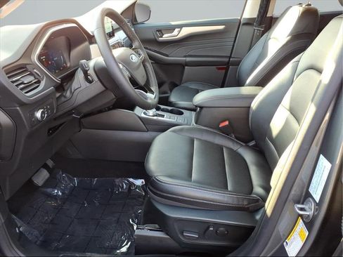 Used 2022 Ford Escape SEL w/ Technology Package image 19