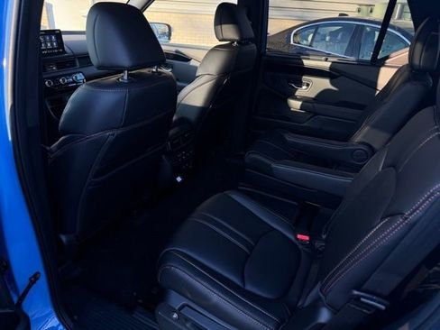 New 2025 Honda Pilot TrailSport image 21