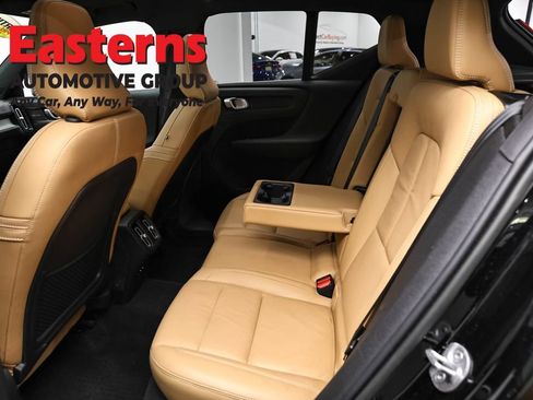Used 2022 Volvo XC40 T5 Inscription AWD/4WD image 21