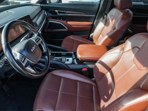 Certified 2023 Kia Telluride EX image 17
