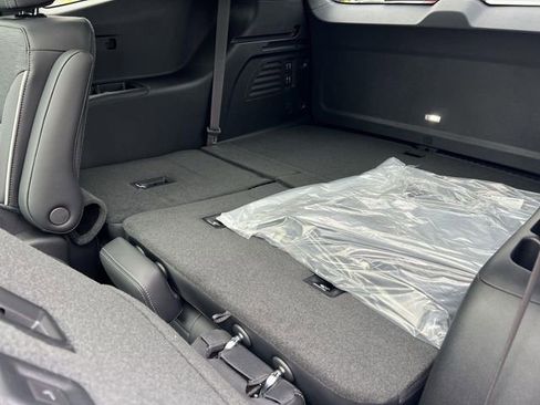 New 2026 Buick Enclave Sport Touring w/ Power Package FWD image 31
