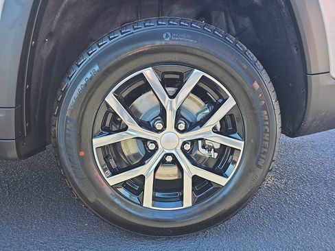 New 2025 Jeep Grand Cherokee L Limited w/ Trailer Tow Package image 35