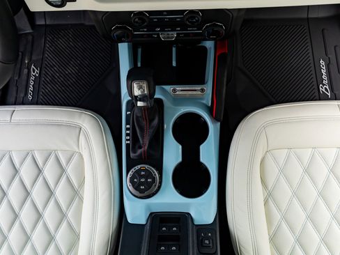 Used 2025 Ford Bronco Heritage Edition image 26