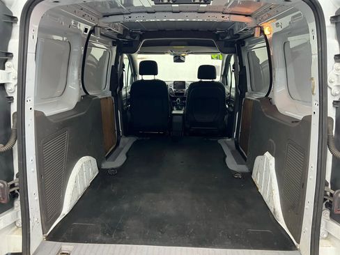Used 2019 Ford Transit Connect XLT image 14