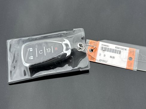 Used 2023 Chevrolet Malibu LT image 36