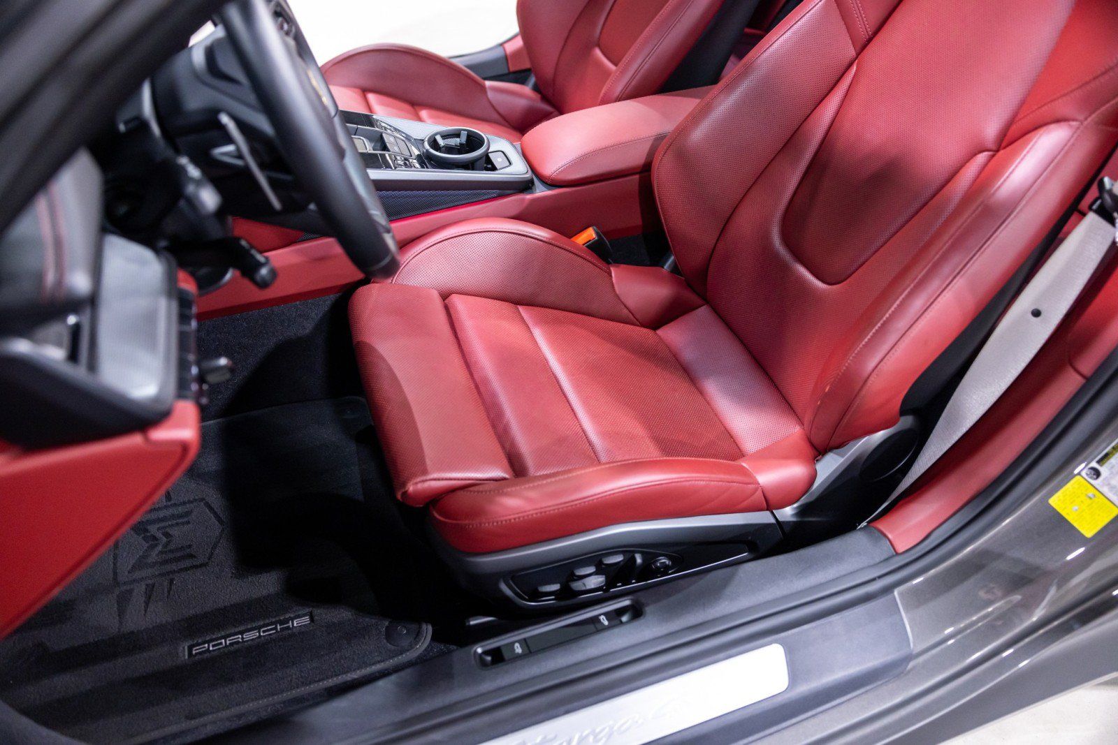 Used 2024 Porsche 911 Targa 4 AWD/4WD image 41