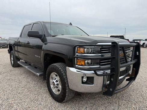Used 2018 Chevrolet Silverado 2500 LT w/ LT Fleet Convenience Package image 2