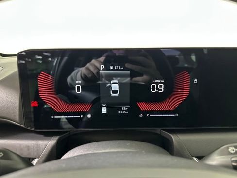 Used 2025 Kia K4 LXS image 17