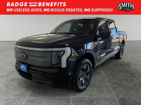 Used 2023 Ford F150 Lightning Lariat w/ Equipment Group 511A High image 4