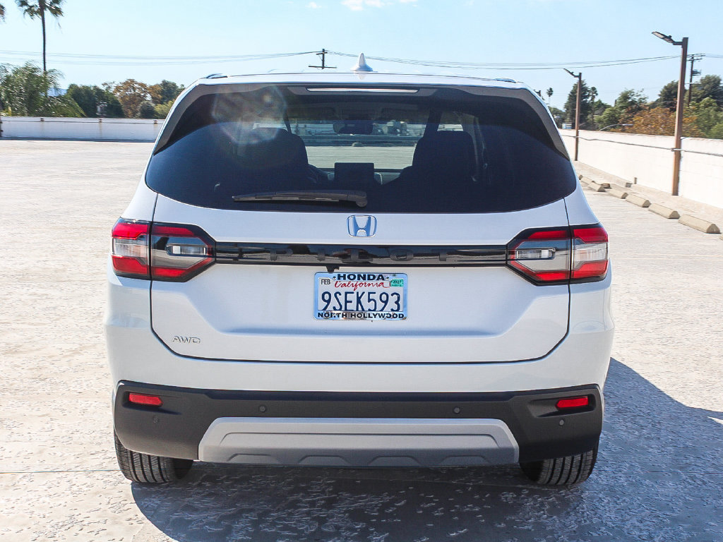 Certified 2025 Honda Pilot EX-L image 5