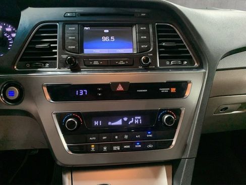 Used 2016 Hyundai Sonata SE image 10