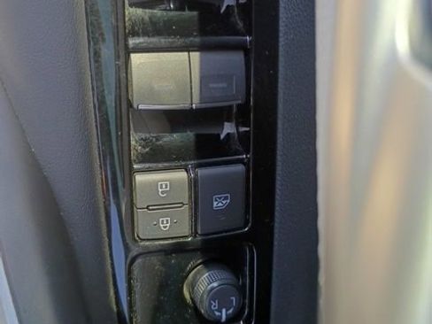 Used 2022 Toyota Corolla XSE image 20