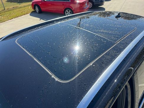 New 2026 Volkswagen Atlas Cross Sport SE image 21