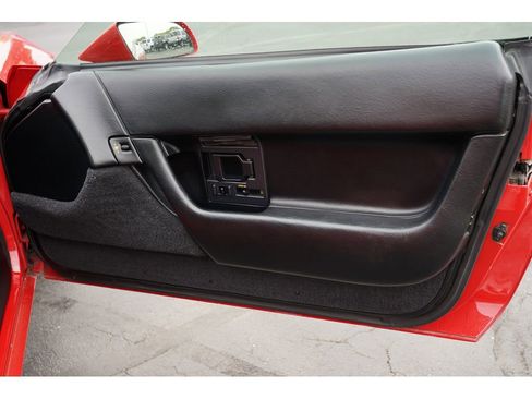 Used 1992 Chevrolet Corvette Coupe image 23