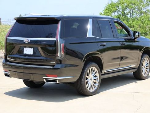 Used 2021 Cadillac Escalade Premium Luxury w/ Driver Assist Tech Package RWD image 8