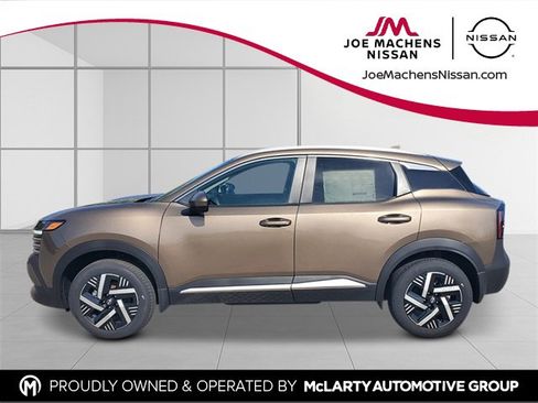 New 2026 Nissan Kicks SV w/ SV Premium Package image 3