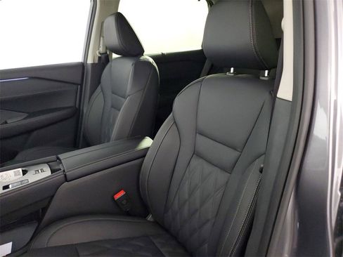 New 2025 Nissan Rogue Platinum w/ Tech Package image 20