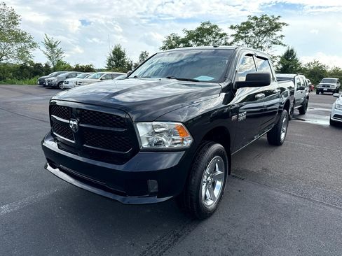 Used 2018 RAM 1500 Express w/ Express Value Package image 2