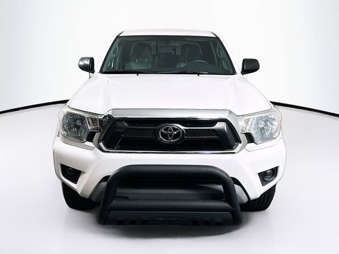 Used 2015 Toyota Tacoma PreRunner w/ SR5 Package image 2