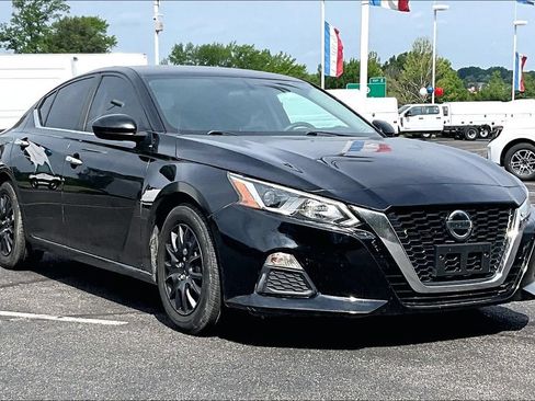 Used 2019 Nissan Altima 2.5 S FWD image 1