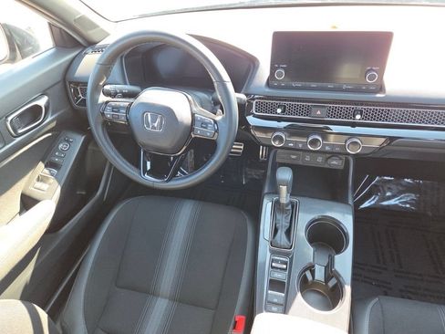 Used 2025 Honda Civic Sport image 27