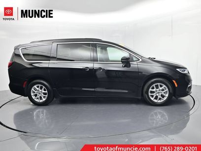 Used 2022 Chrysler Pacifica Touring-L