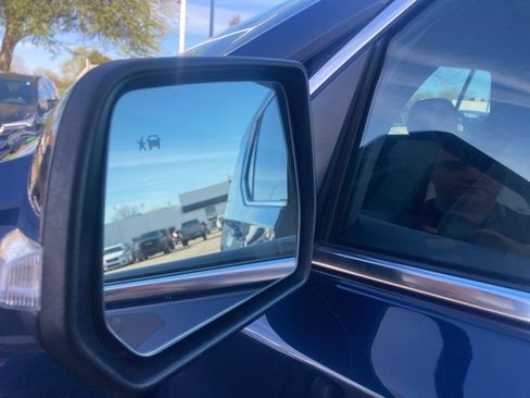 Certified 2023 Chevrolet Traverse LT image 15