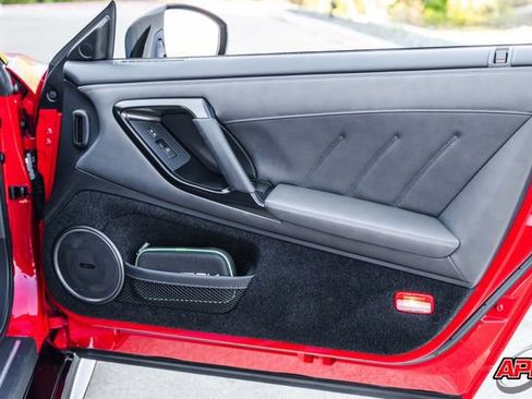 Used 2020 Nissan GT-R Premium w/ Premium Interior Package image 82