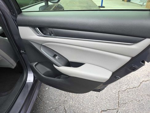 Used 2020 Honda Accord LX image 7