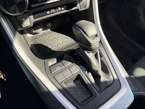 Used 2023 Toyota RAV4 LE image 32