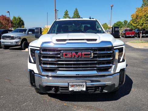 New 2026 GMC Sierra 2500 SLE w/ SLE Value Package; image 5