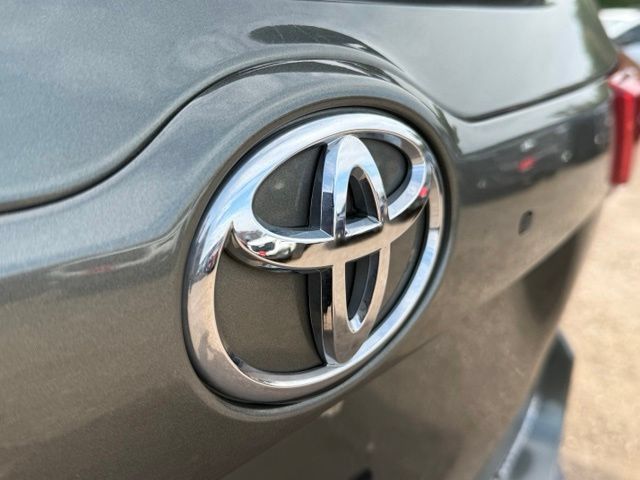 Used 2019 Toyota Highlander Limited Platinum AWD/4WD image 13