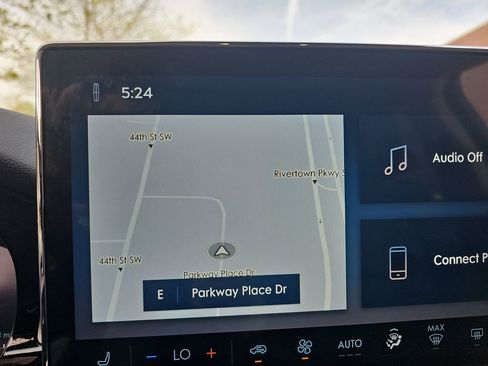 Used 2023 Lincoln Corsair Reserve image 22