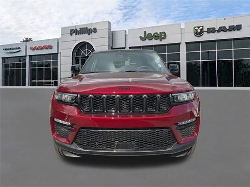 New 2025 Jeep Grand Cherokee Limited image 9