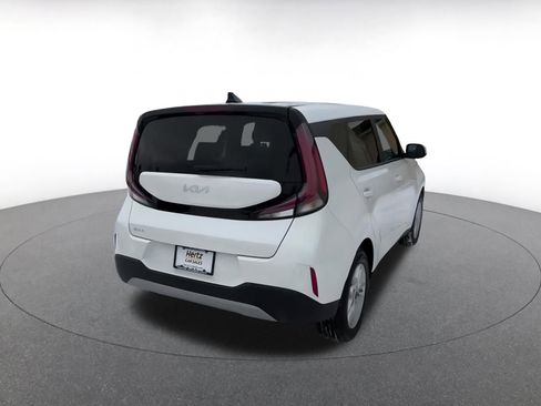 Used 2025 Kia Soul LX w/ LX Technology Package image 14