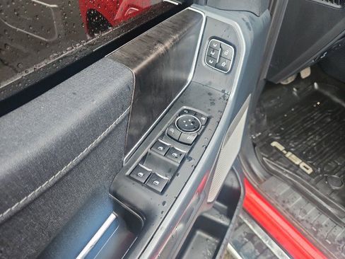 Used 2023 Ford F150 Lariat w/ FX4 Off-Road Package image 10