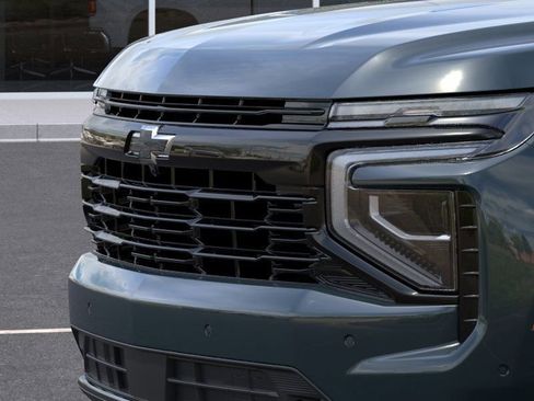 New 2026 Chevrolet Suburban RST image 14