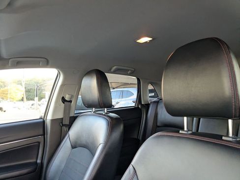 Used 2025 Mitsubishi Outlander Sport 2.0 SE image 22