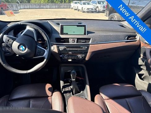 Used 2018 BMW X1 xDrive28i AWD/4WD image 11